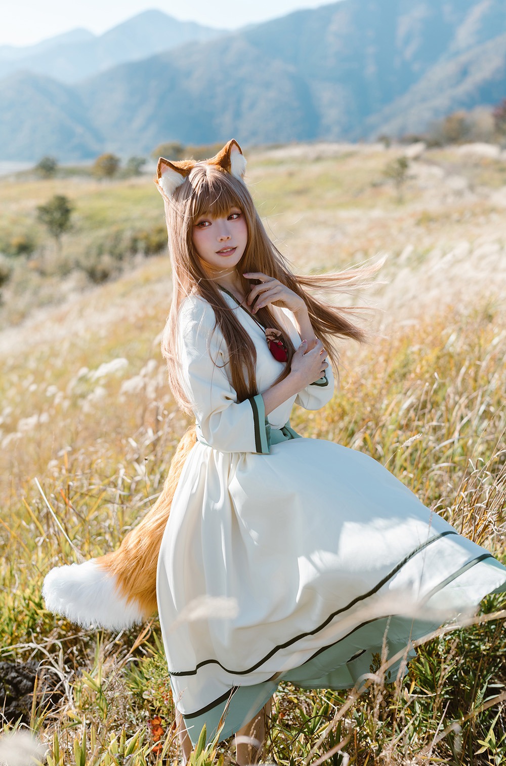 莉莉艾写真集照片，ElyEE子COSPLAY写真作品合集(图1)